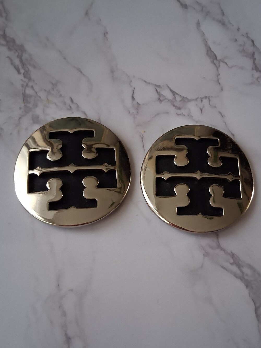Tory Burch Gold Logo Disc - Gold/Black